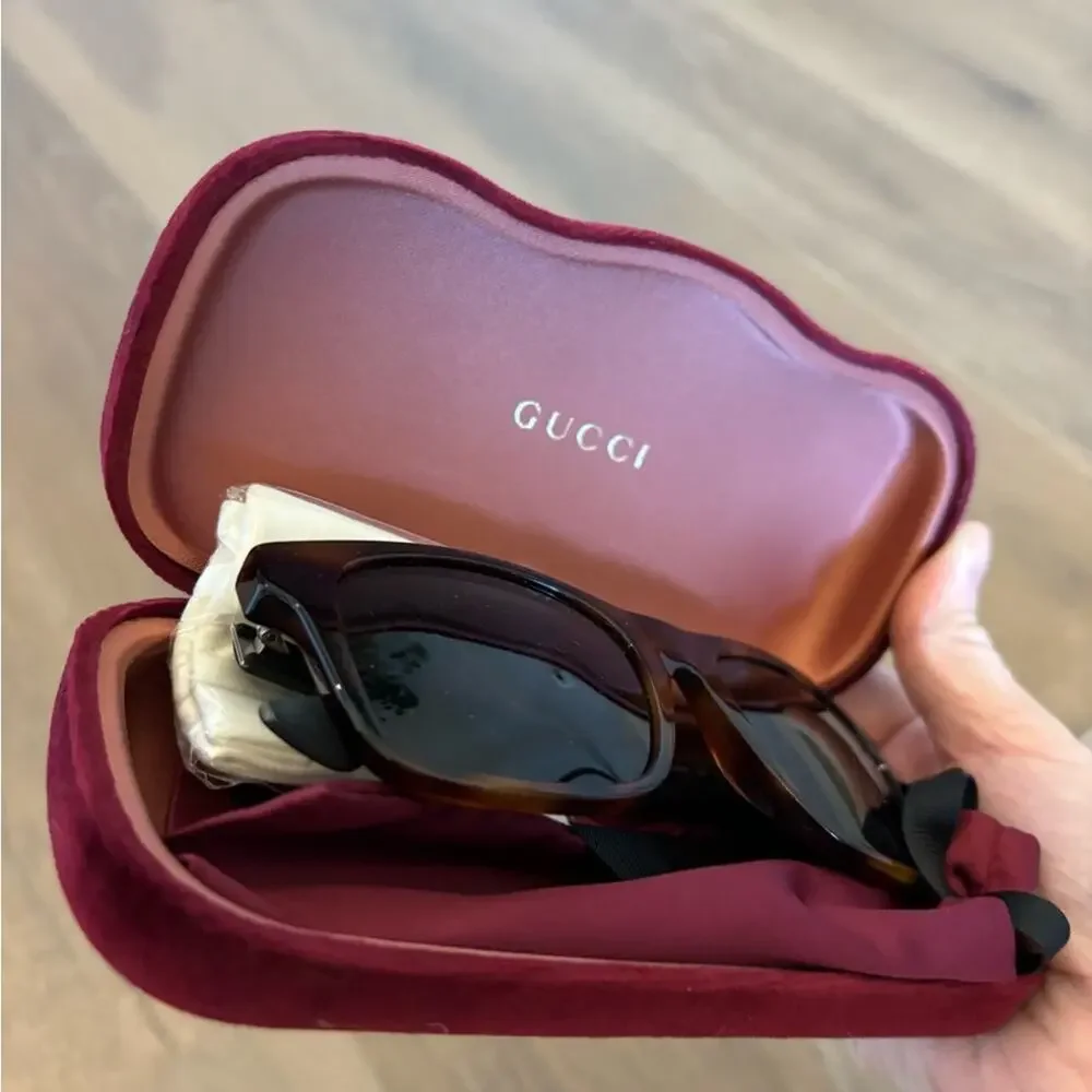 Gucci Polarized Rectangle Sunglasses